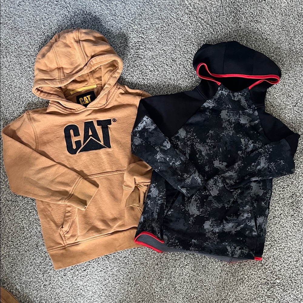 Kids boys Tan and Black Hoodies size small Cat and Old navy